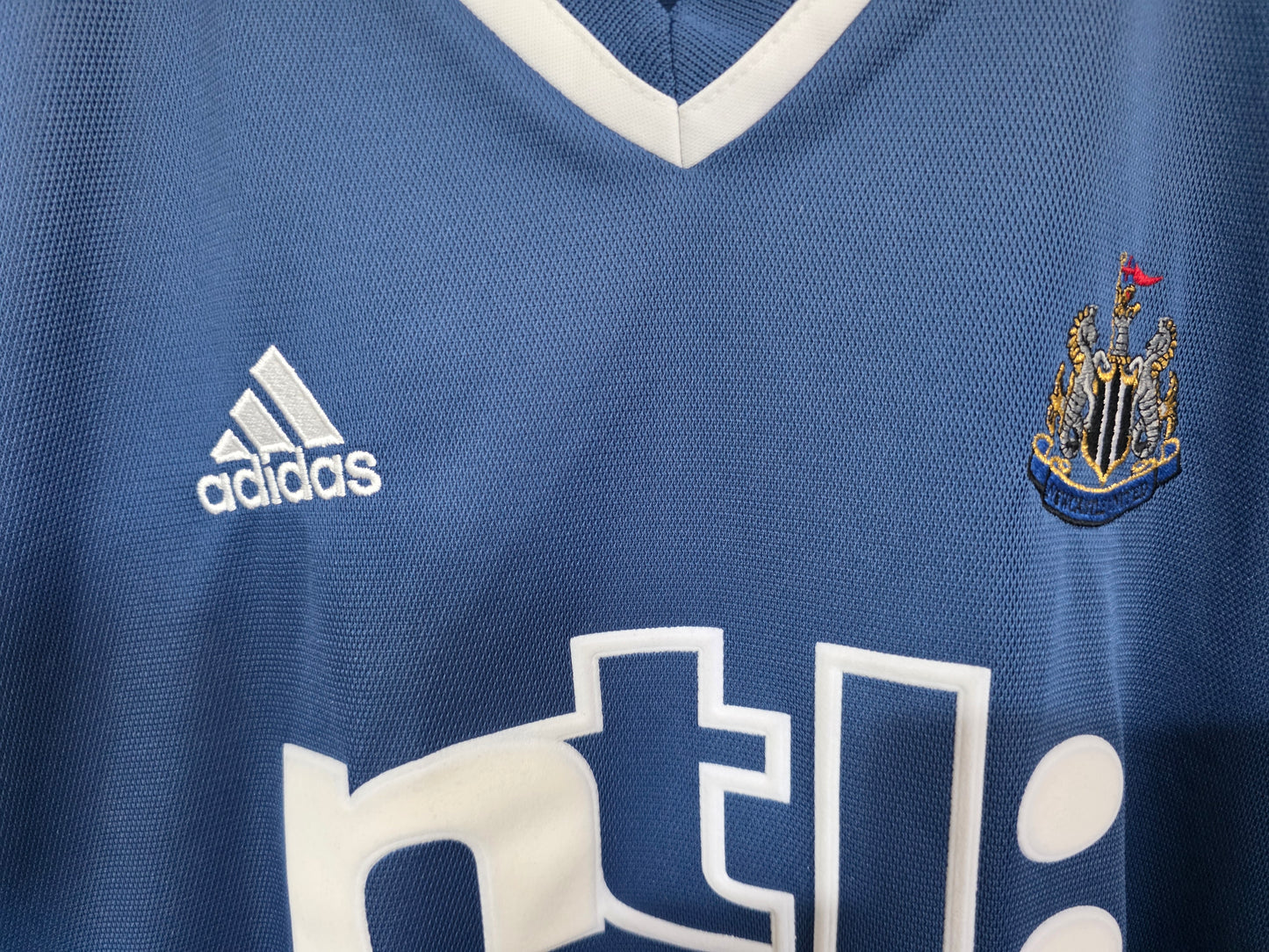 Newcastle United 2001/02 Adidas Long Sleeved Away Shirt - Large