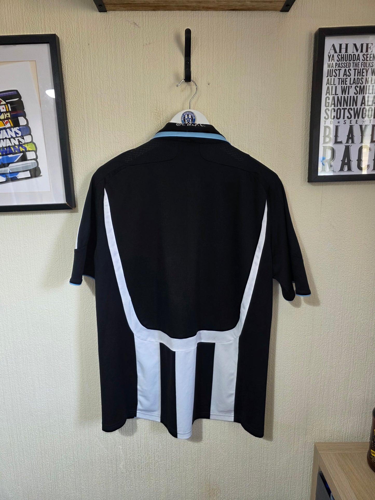 Newcastle United 2007/09 Adidas Home Shirt - Medium