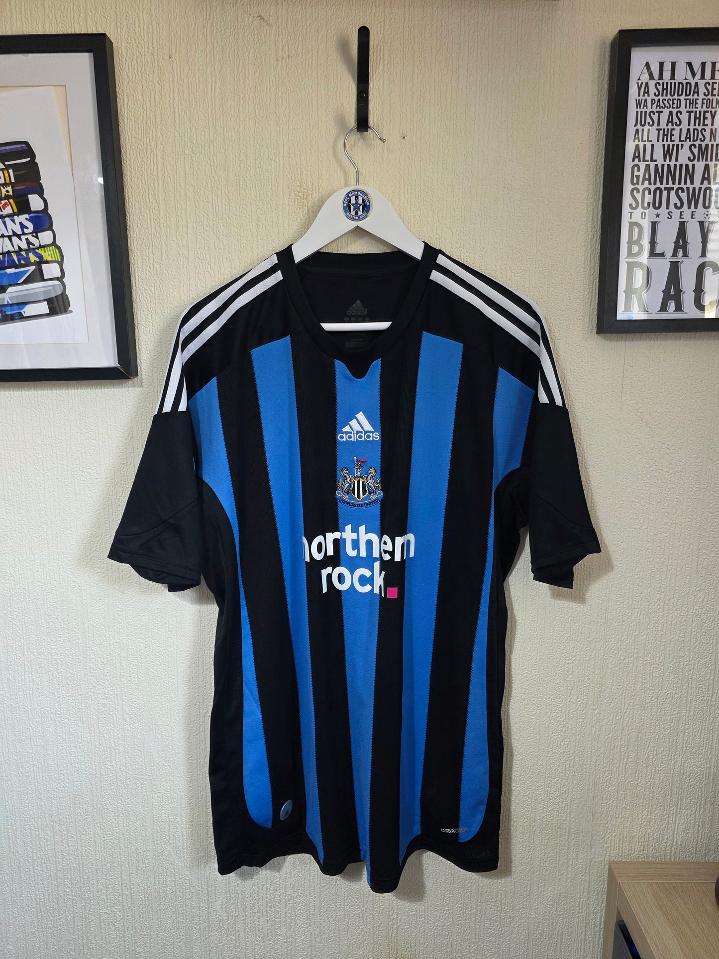 Newcastle United 2009/10 Adidas Third Shirt  - Large