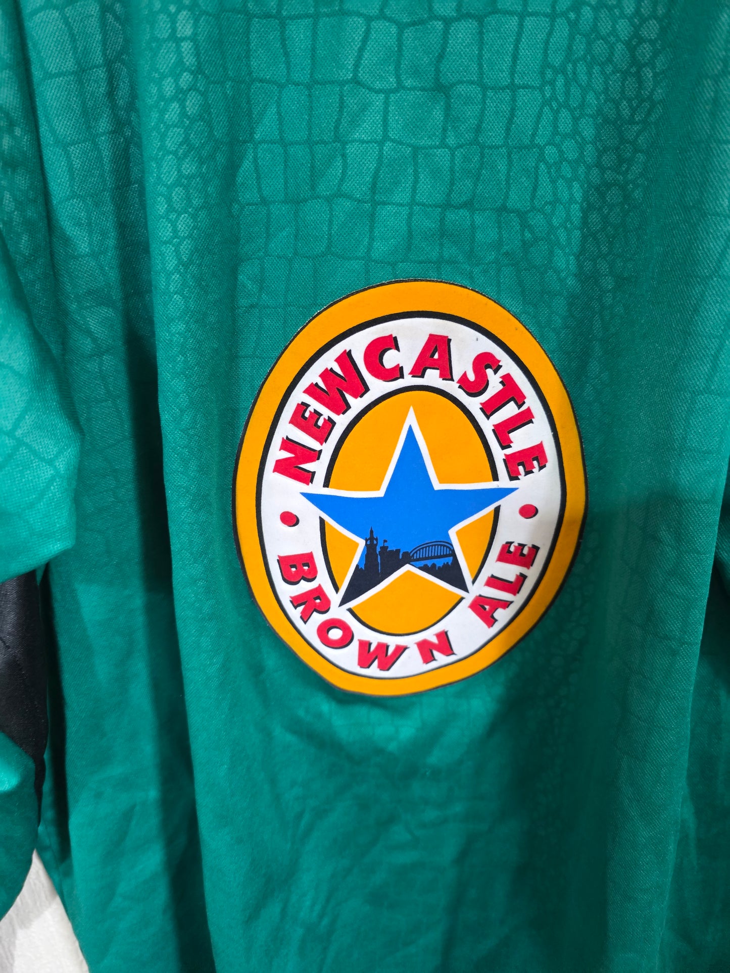 Newcastle United 1997/98 Adidas Keeper Shirt - Medium