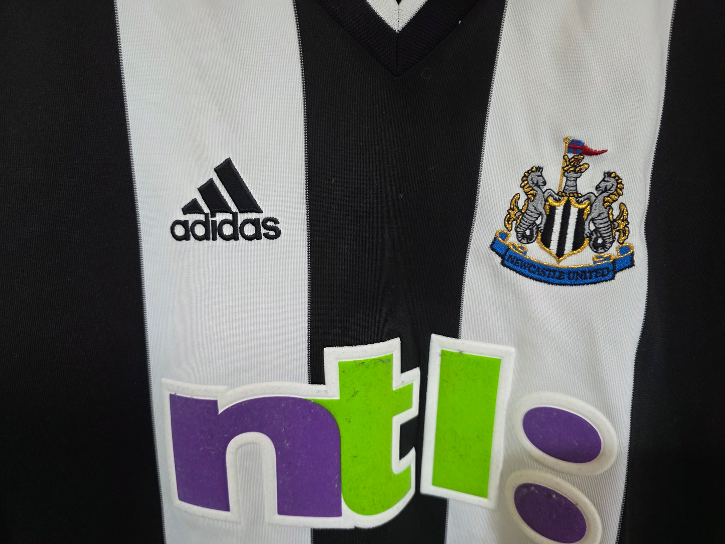 Newcastle United 2001/03 Adidas Long Sleeved Home Shirt - Small