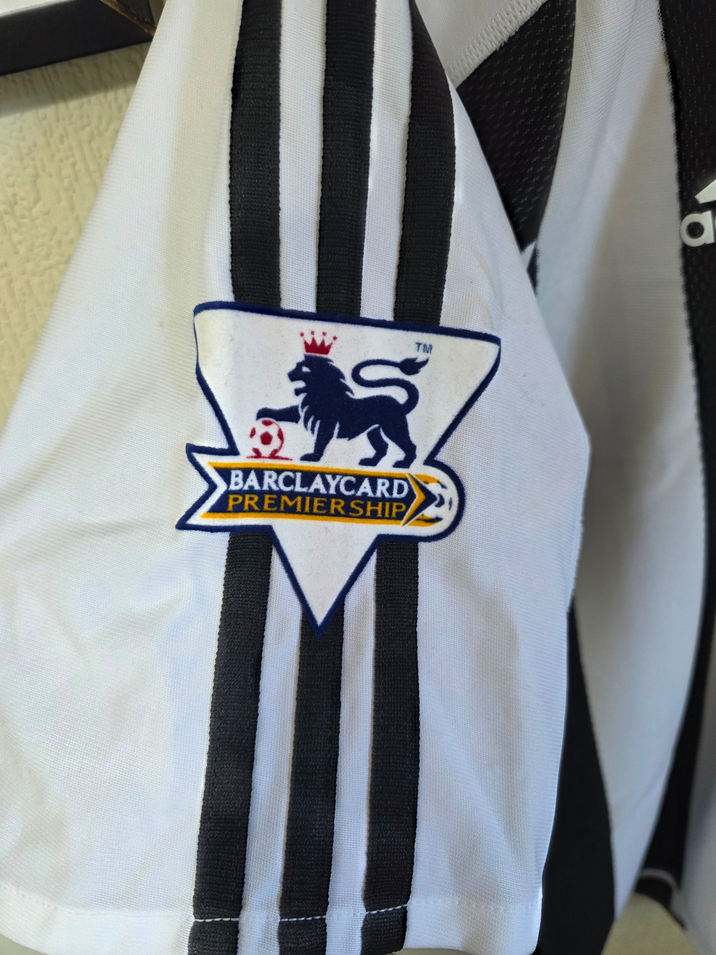 Newcastle United 2003/05 Jermaine Jenas match worn shirt with COA