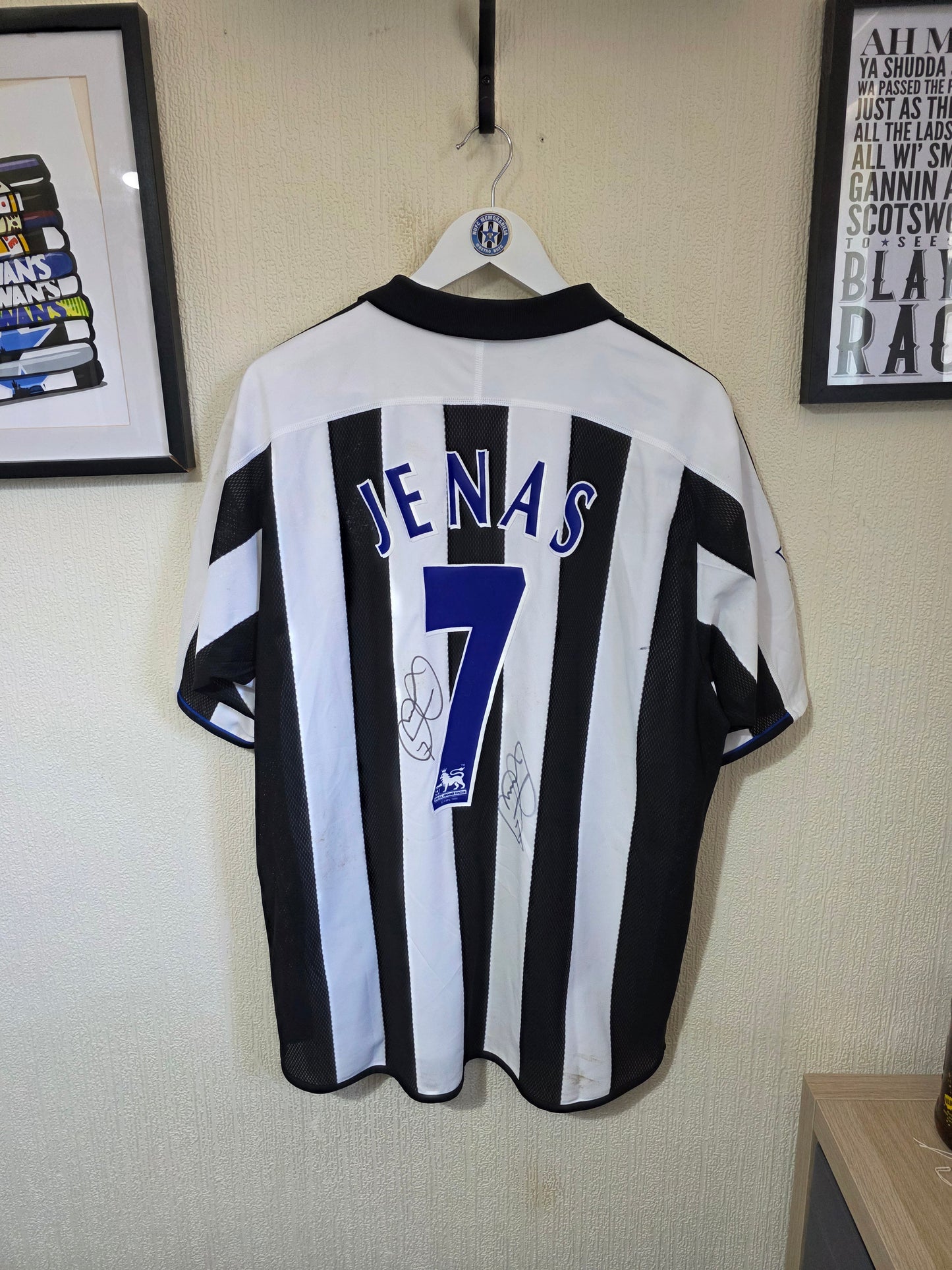 Newcastle United 2003/05 Jermaine Jenas match worn shirt with COA
