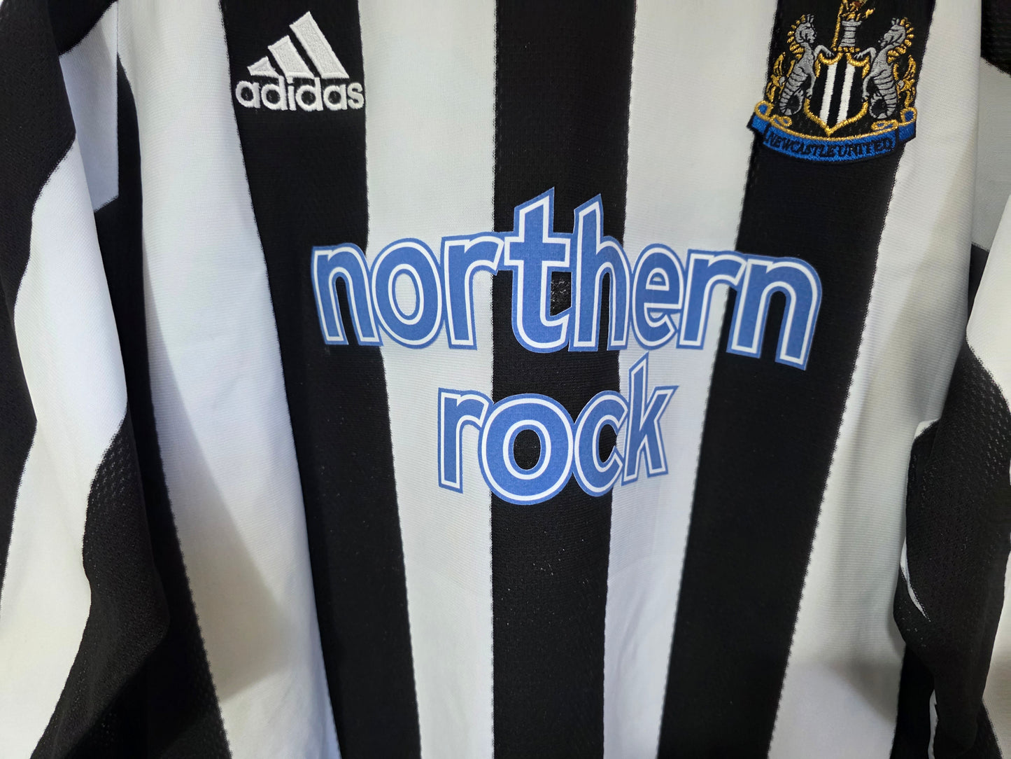 Newcastle United 2003/05 Oliver Bernard match worn home shirt