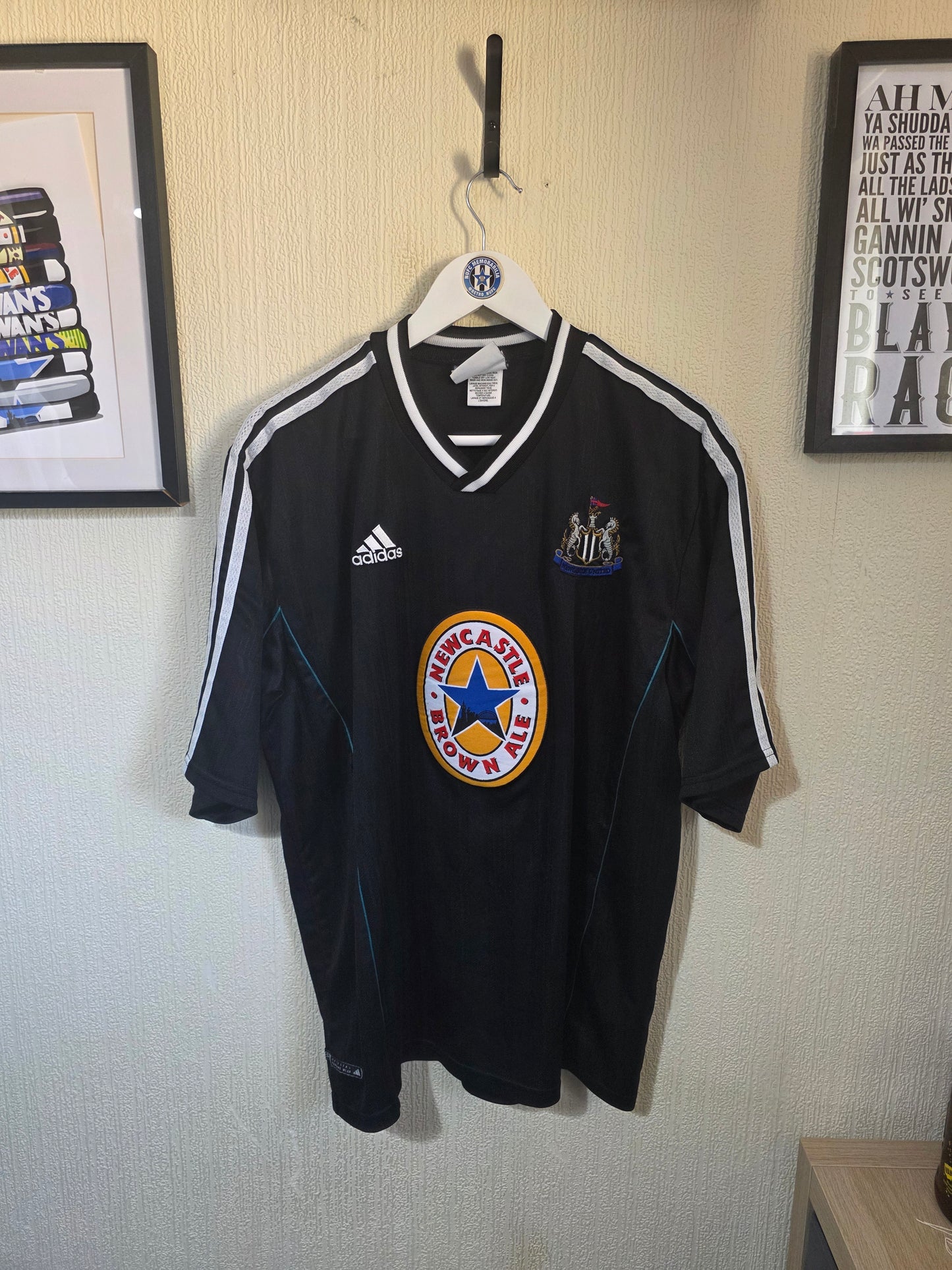 Newcastle United 1999/00 Adidas Training Shirt - XL