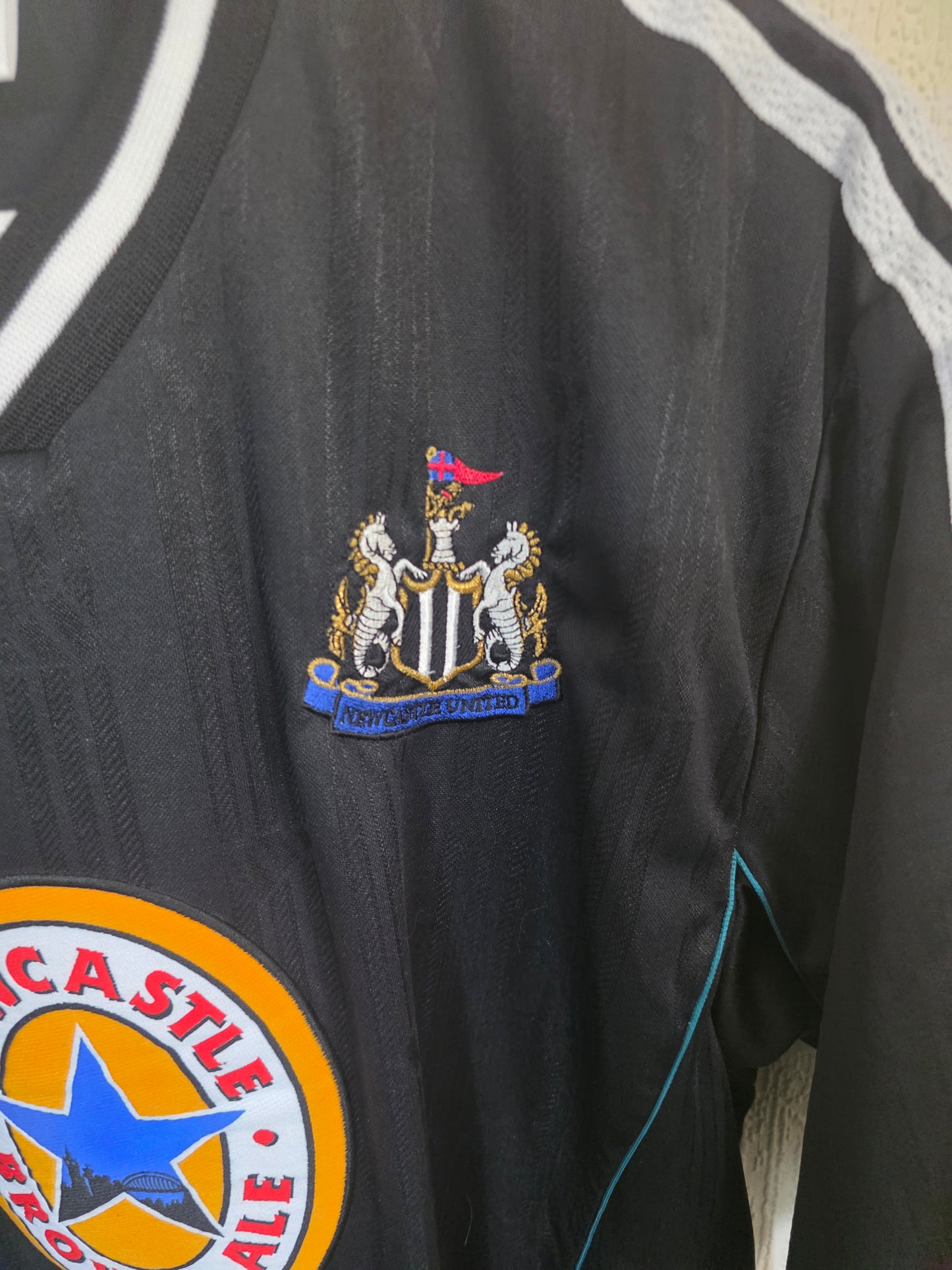 Newcastle United 1999/00 Adidas Training Shirt - XL