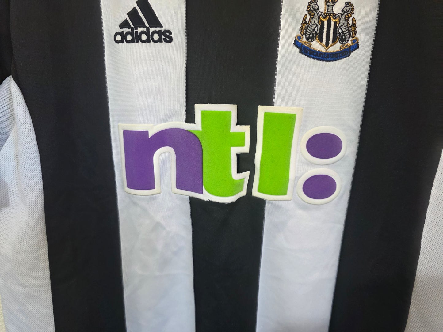 Newcastle United 2001/03 Adidas Home Shirt - Large