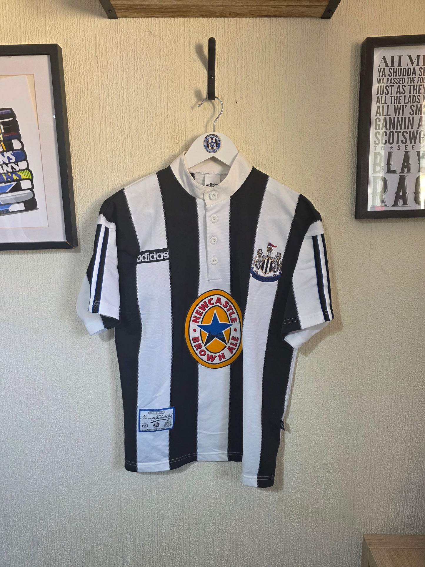 Newcastle United 1995/97 Adidas Home Shirt - Small