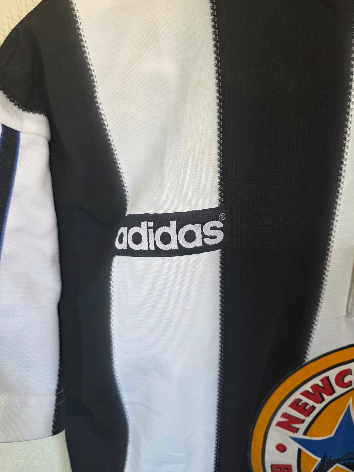 Newcastle United 1995/97 Adidas Home Shirt - Small