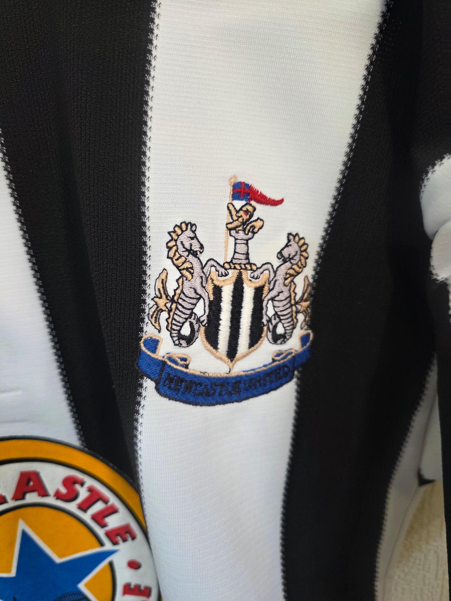 Newcastle United 1995/97 Adidas home shirt #14 GINOLA - Small