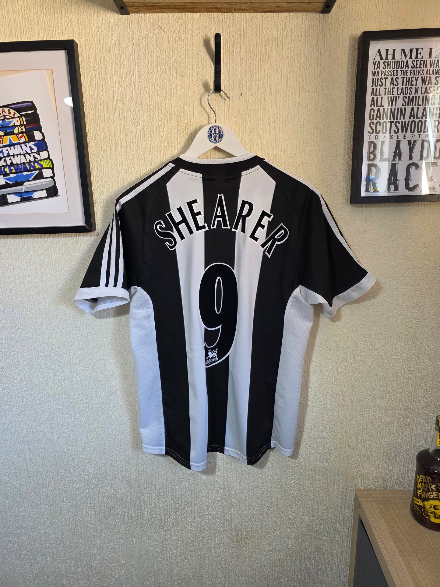 Newcastle United 2001/02 Adidas home shirt #9 SHEARER - Small