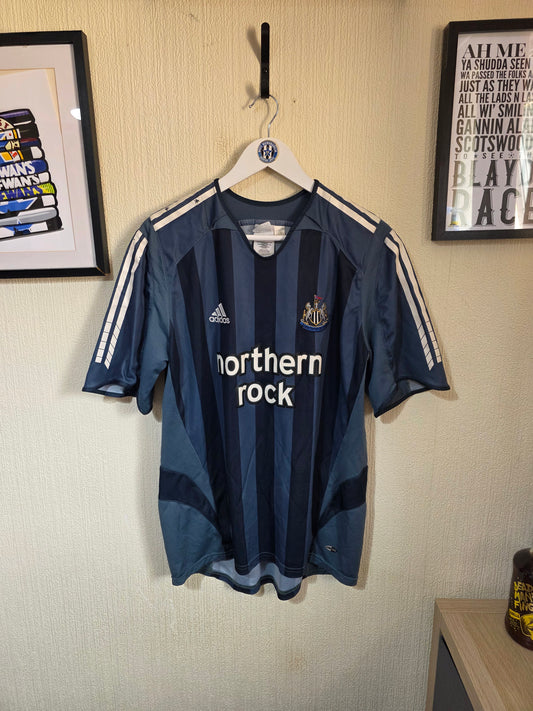 Newcastle United 2005/06 Adidas away shirt #9 SHEARER - Large