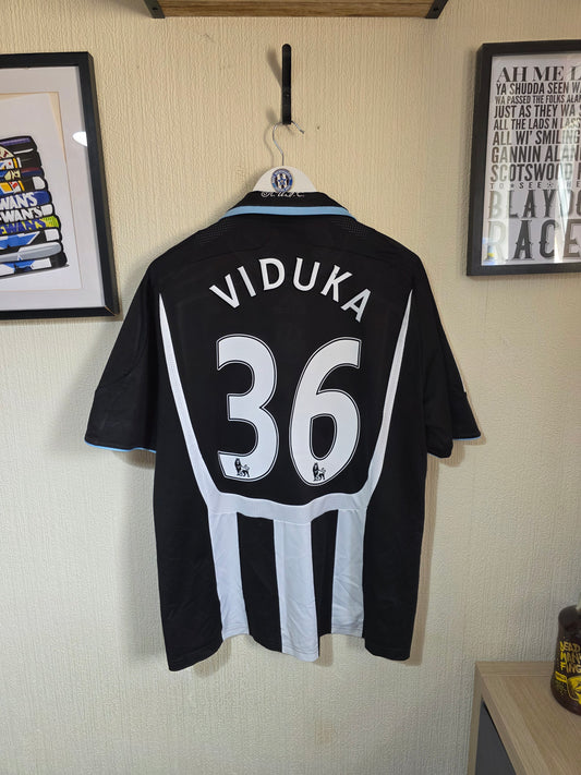 Newcastle United 2007/09 Adidas home shirt #36 VIDUKA - Large