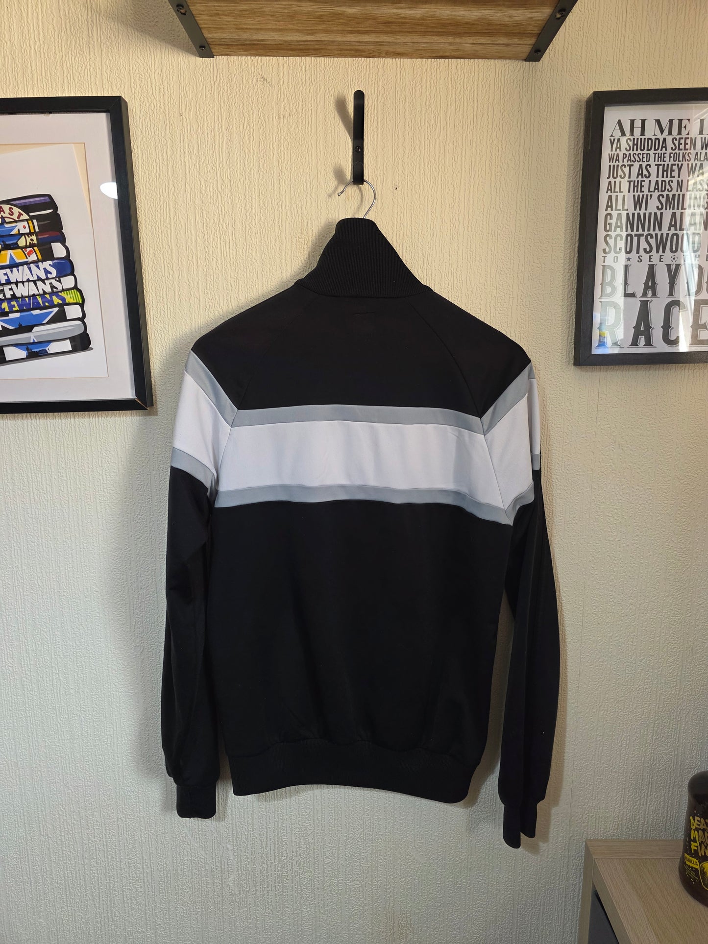 Newcastle United 2008/09 Adidas Originals jacket - Small