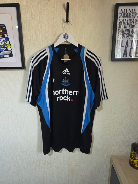 Newcastle United 2009/10 Adidas player worn training top - XL