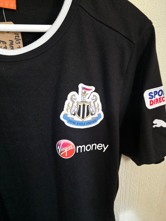 Newcastle United 2013/14 Puma training shirt - Medium