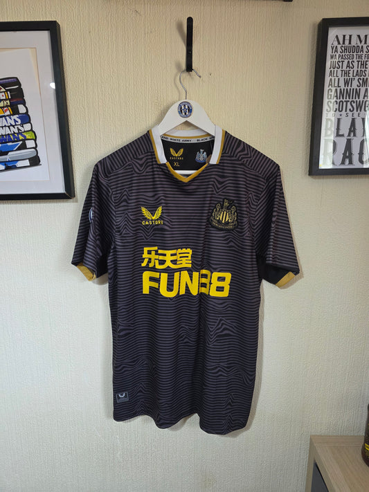 Newcastle United 2021/22 Castore third shirt #20 WOOD - XL