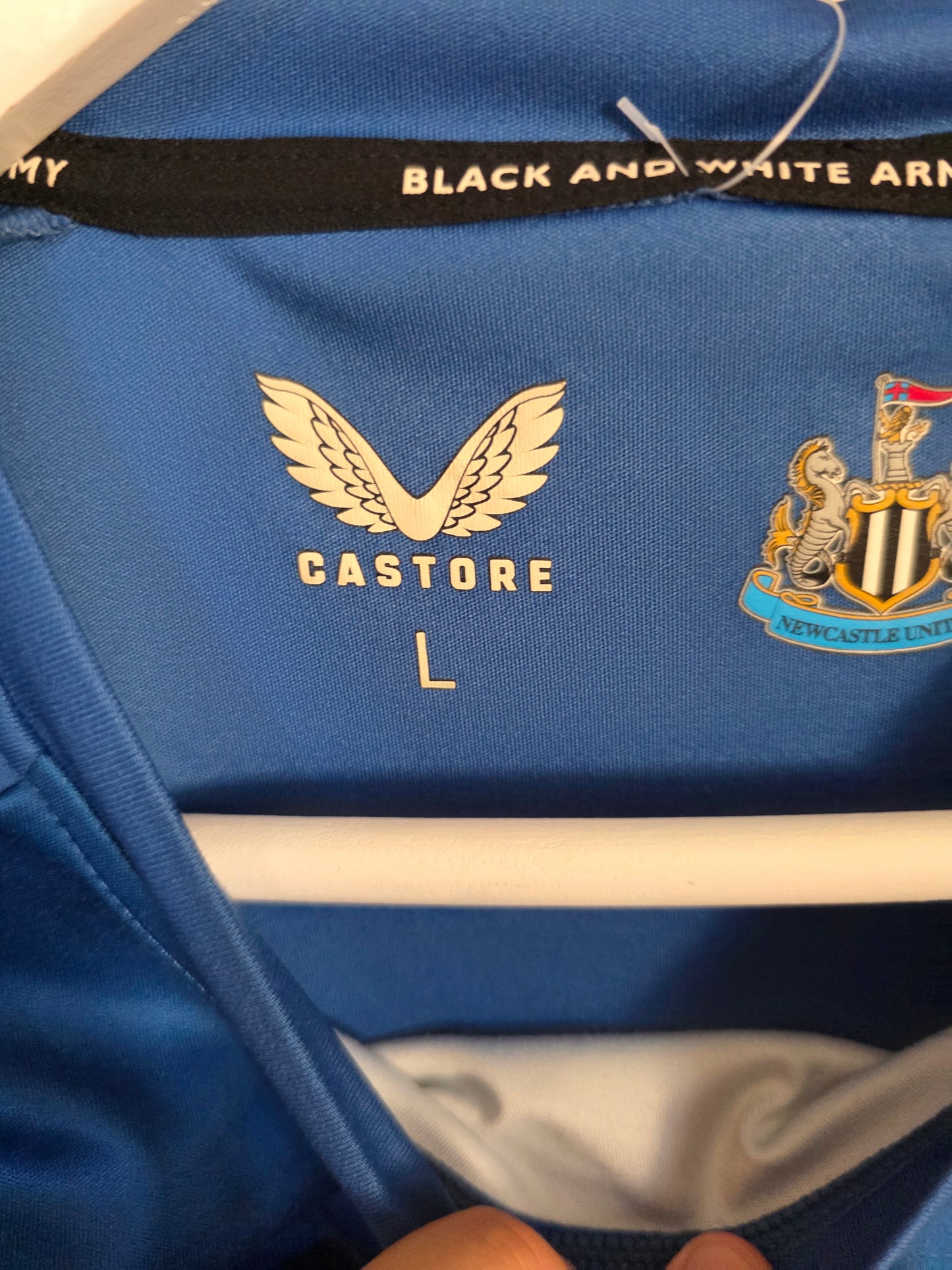 Newcastle United 2022/23 Castore player worn training shirt - Large