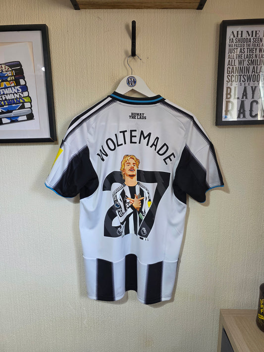 Newcastle United 2025/26 Adidas home shirt BNWT, #27 WOLTEMADE - Medium