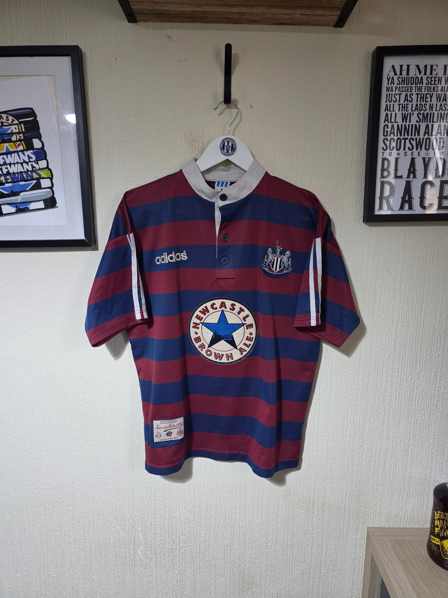 Newcastle United 1995/96 Adidas Away Shirt #8 BEARDSLEY - Medium