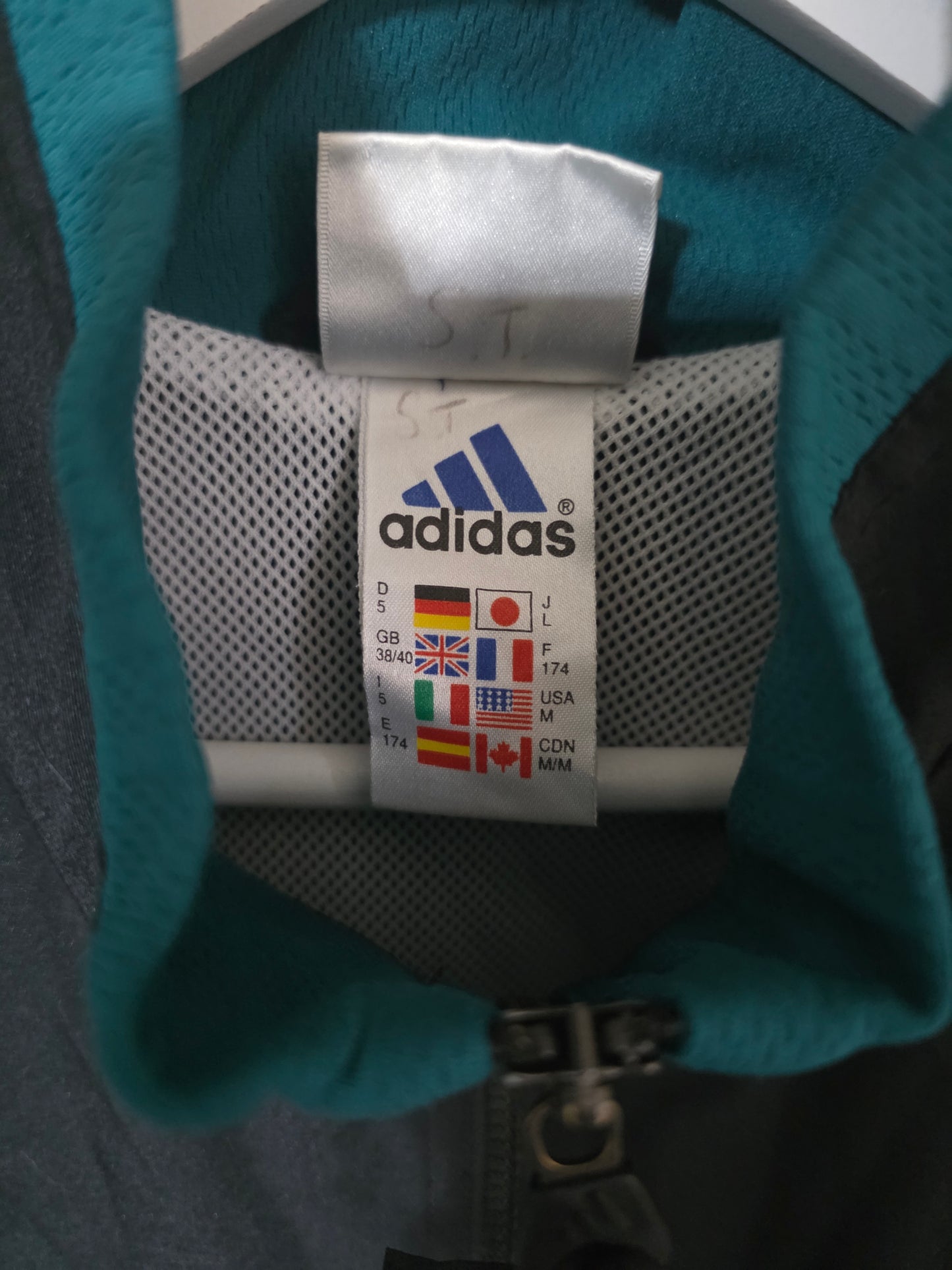 Newcastle United 1999/00 Adidas Jacket - Large