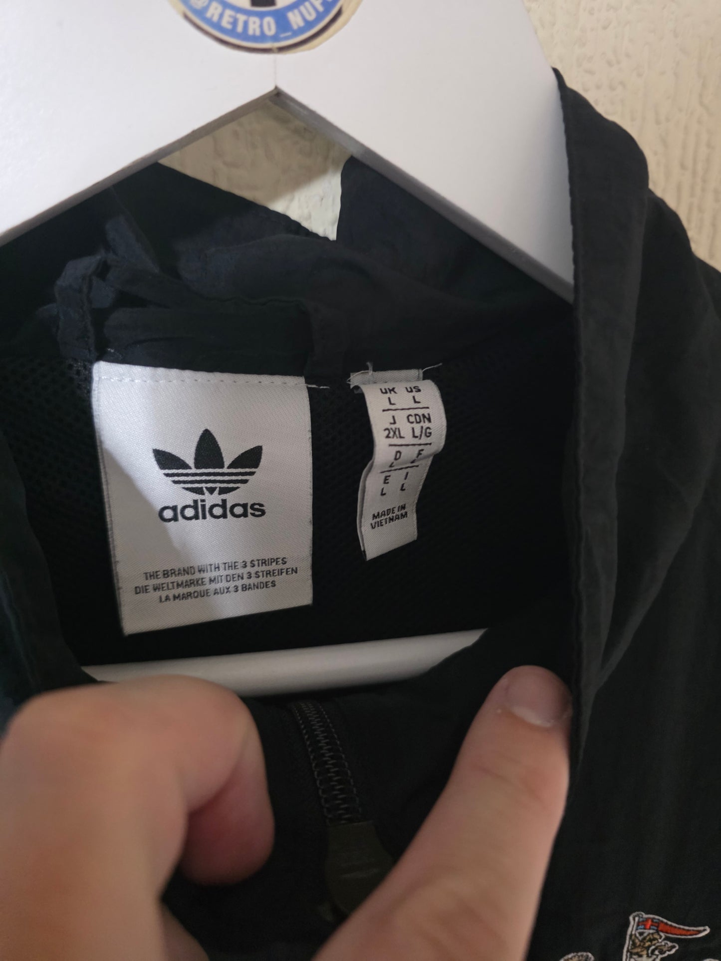 Newcastle United 2024/25 Adidas Retro Range Jacket - Large