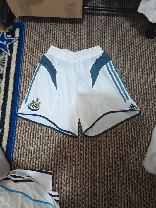 Newcastle United 2005/06 Adidas away shorts BNWT - 32IN