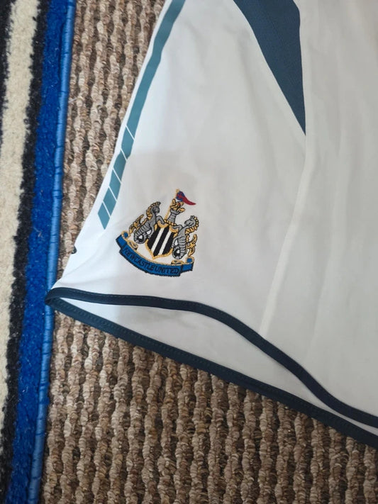 Newcastle United 2005/06 Adidas away shorts BNWT - 32IN