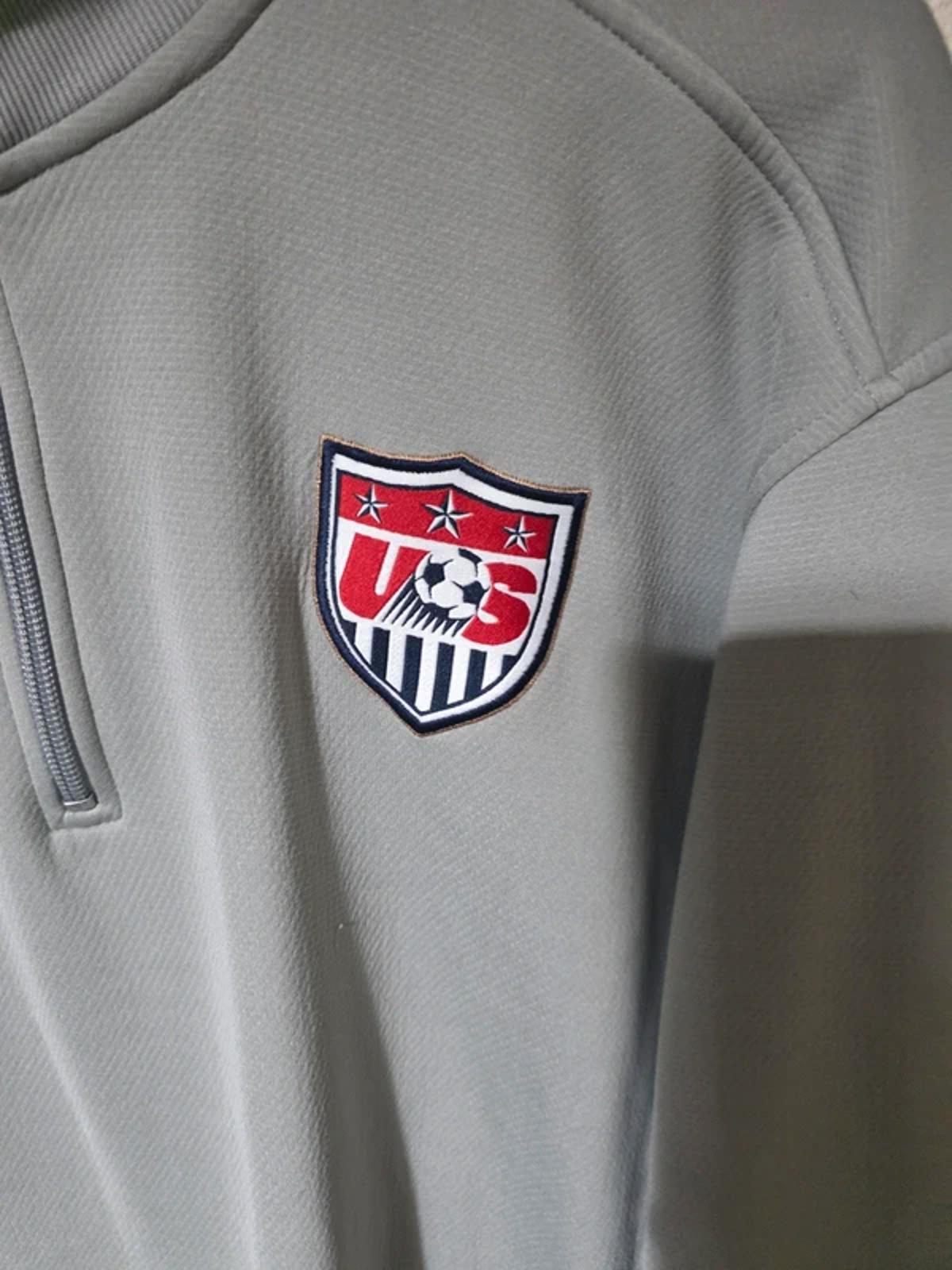 USA 1/4 zip 2000s Nike Sweatshirt - Large