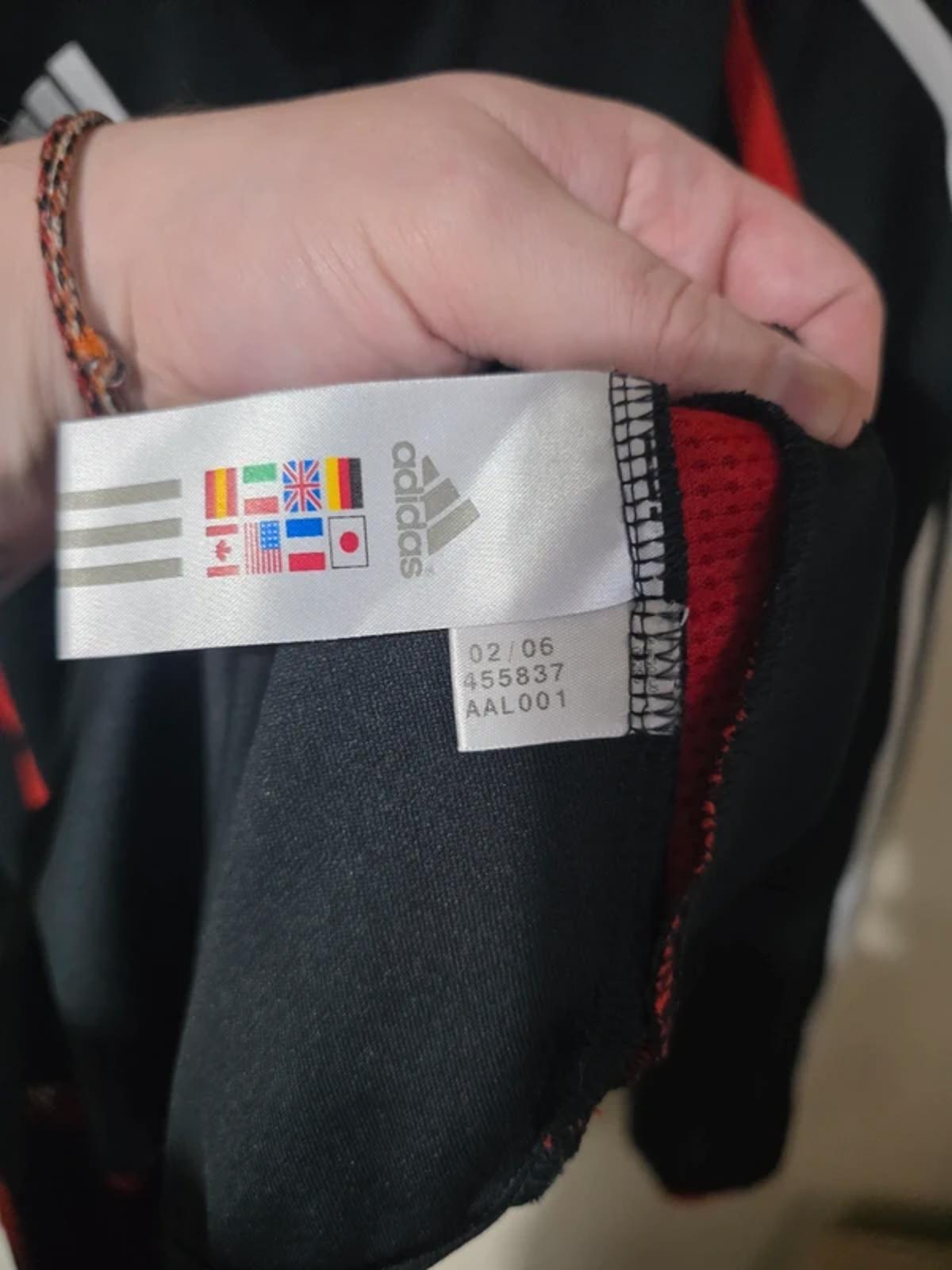 DC United 2006 Adidas 1/4 zip sweatshirt, Large