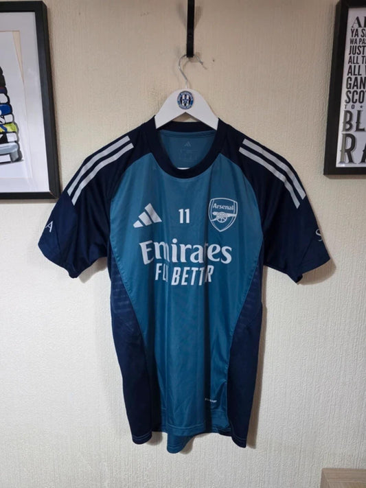 Arsenal 2025/26 Adidas Martinelli worn training shirt - Small
