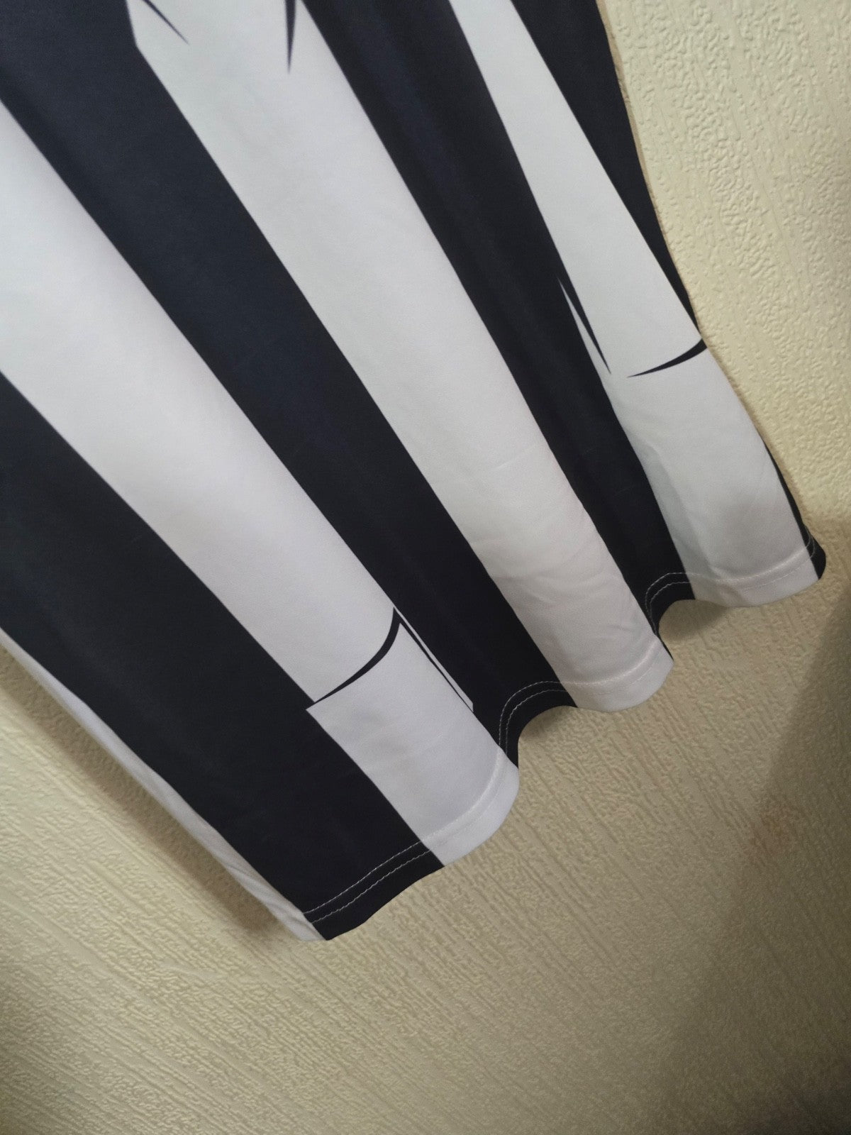 Newcastle United 2012/13 Davide Santon Matchworn/Signed Europa League home shirt