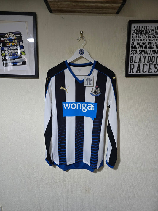 Newcastle United 2015/16 Long sleeved player version home shirt, BNWT - Large