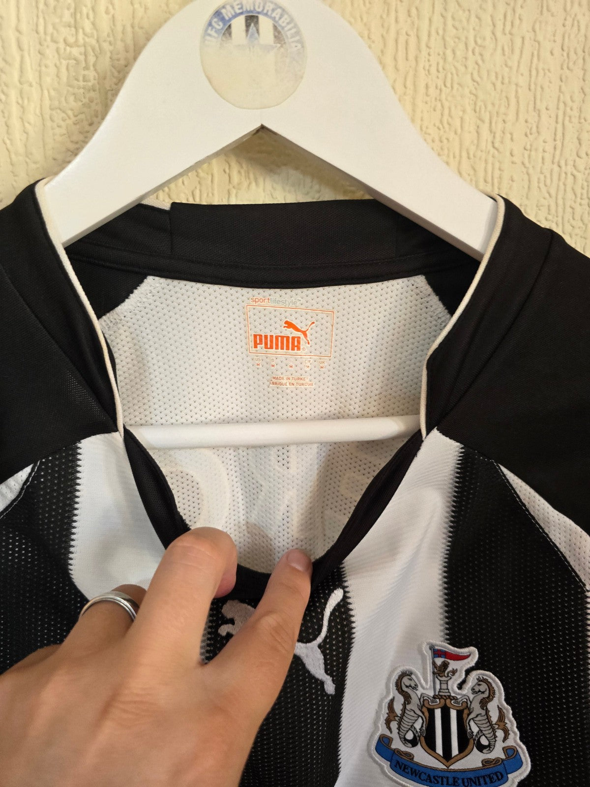 Newcastle United 2010/11 James Perch match worn home shirt
