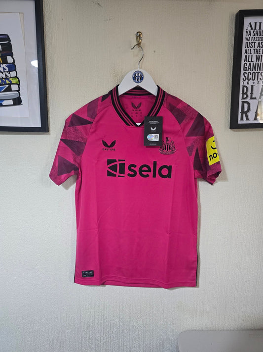 Newcastle United 2023/24 Keeper Shirts, BNWT - Junior XL