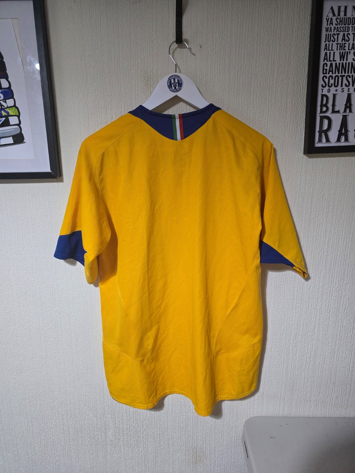 Juventus 2005/06 Nike Third Shirt - Medium