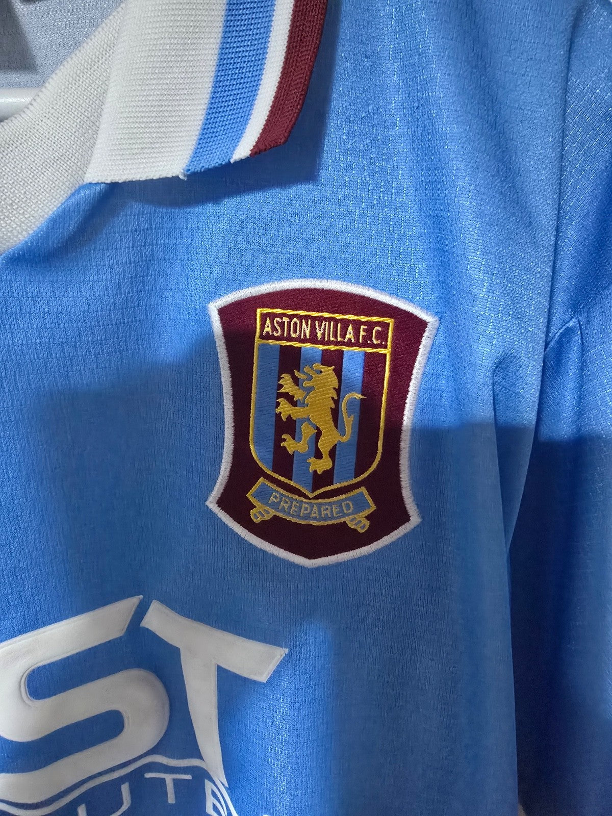Aston Villa 1997/98 Reebok away shirt - Large