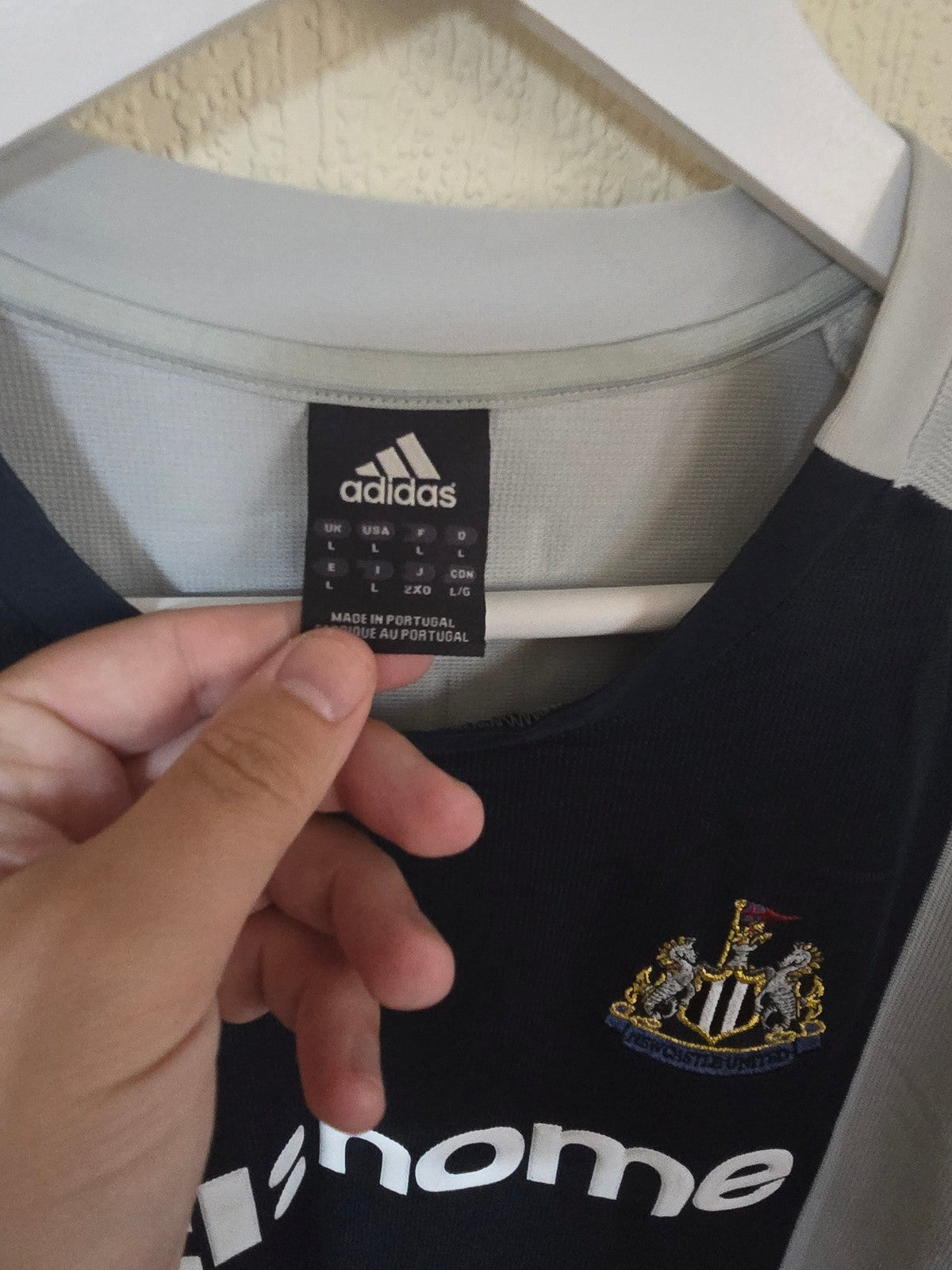 Newcastle United 2002/03 Laurent Robert matchworn/issued away shirt