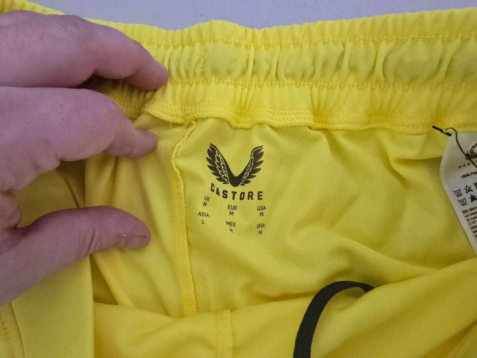 Newcastle United 2023/24 Third shorts, BNWT - Medium