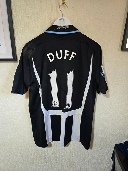 Newcastle United 2007/09 Matchworn Damien Duff home shirt v Arsenal