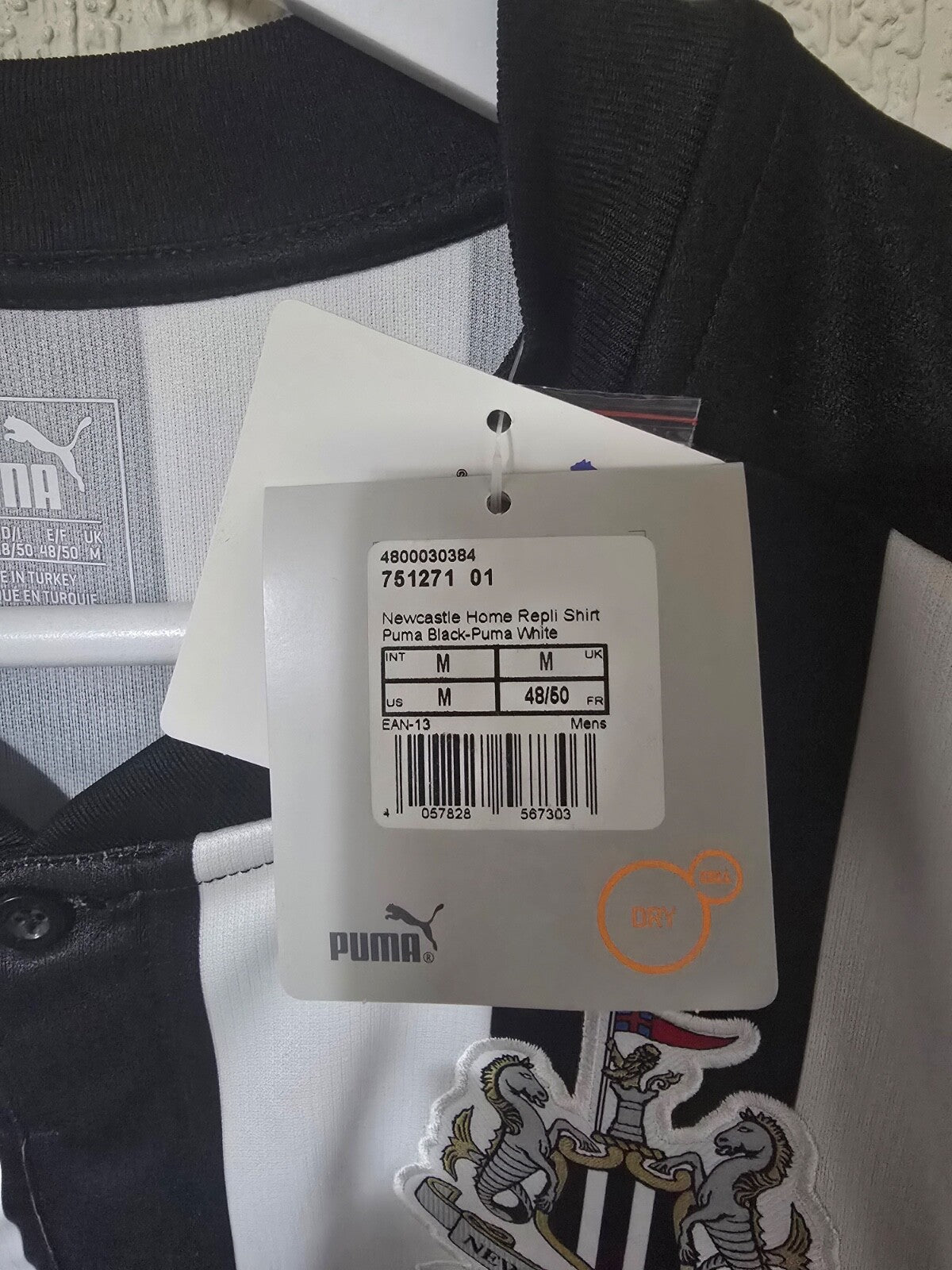 Newcastle United 2017/18 Home shirt, BNWT, Rafa Benitez Signed
