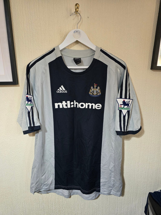 Newcastle United 2002/03 Laurent Robert matchworn/issued away shirt