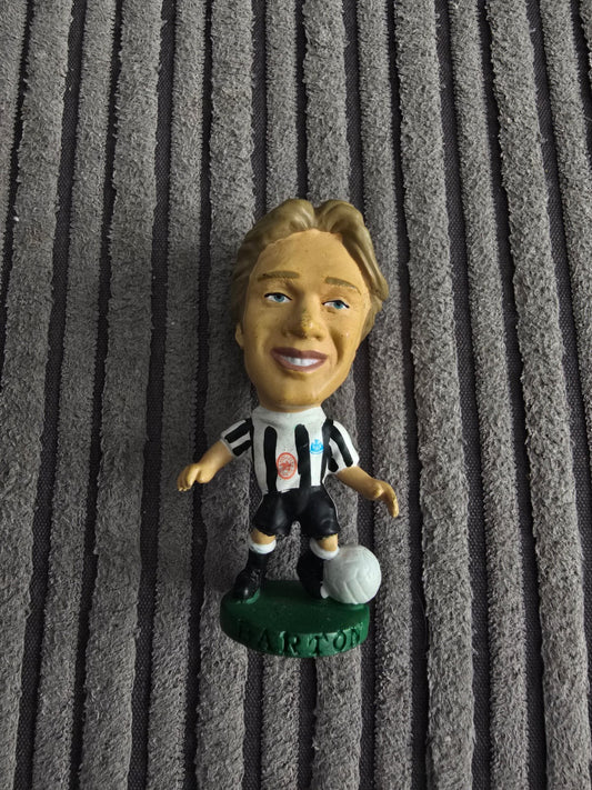 Newcastle United Corinthians loose Warren Barton