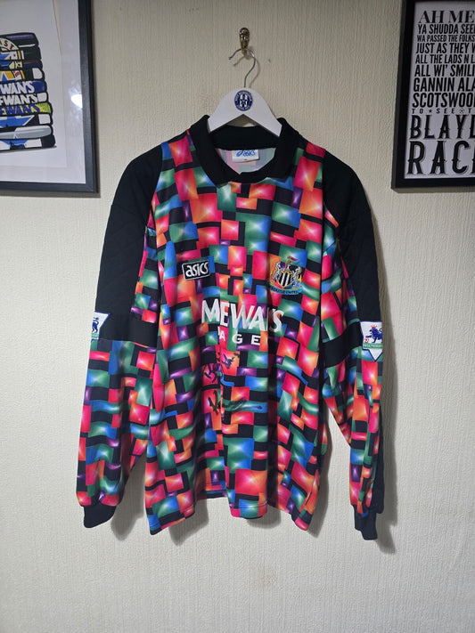 NEWCASTLE UNITED PAVEL SRNICEK MATCHWORN SHIRT V SAMPDORIA