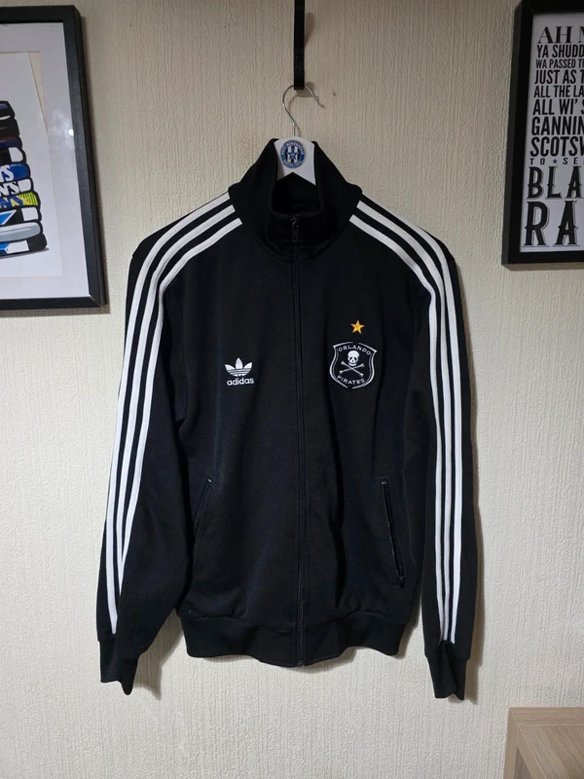 Orlando Pirates 2008 Adidas Originals zip jacket, Medium