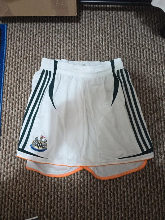 Newcastle United 2006/07 Adidas Shorts - 36in