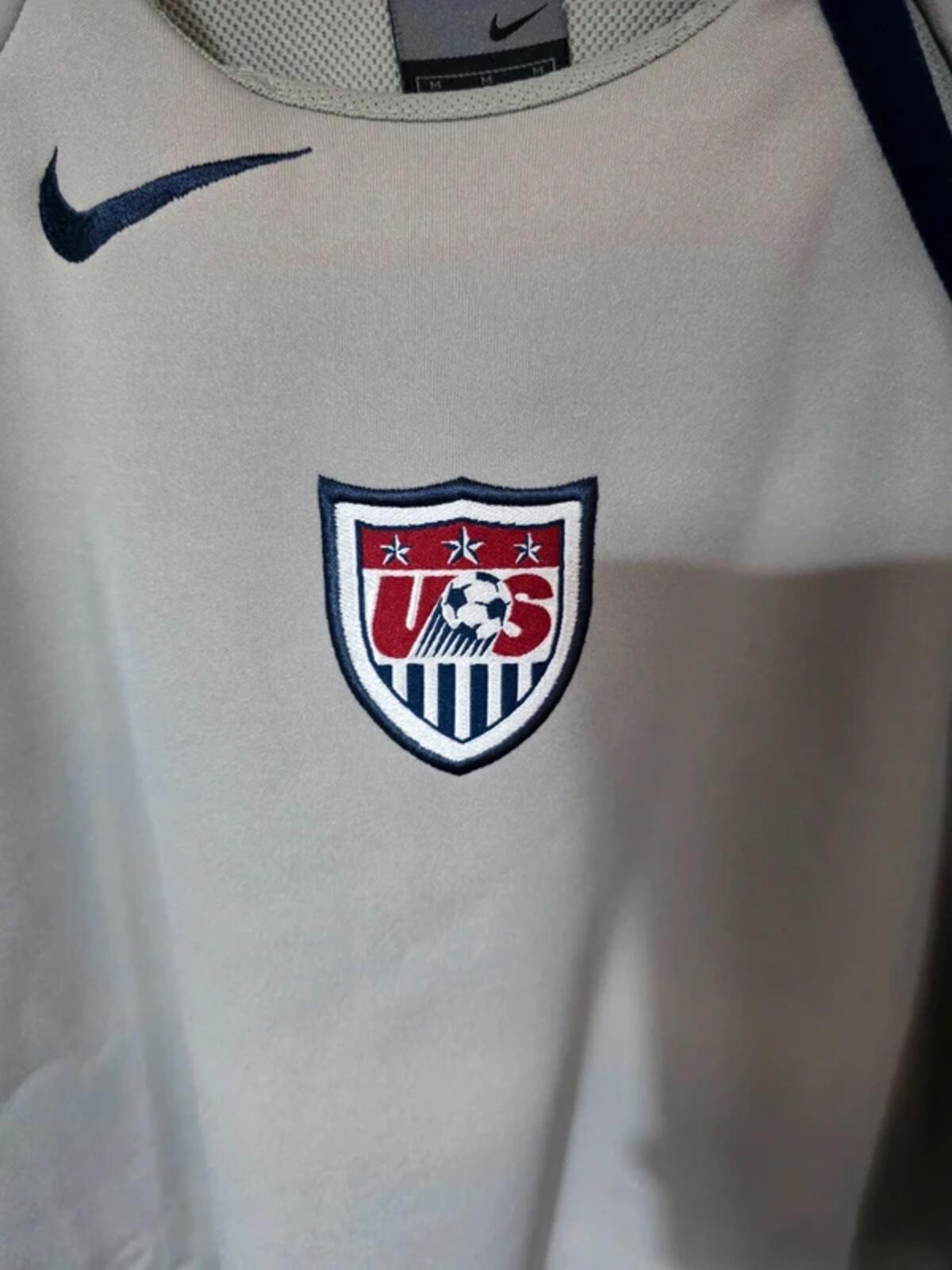 USA, usmnt 2004/06 nike t90 sweatshirt - medium