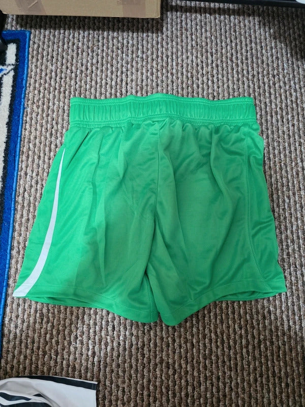 Newcastle united 2010/11 Puma Keepet Shorts BNWT - XL