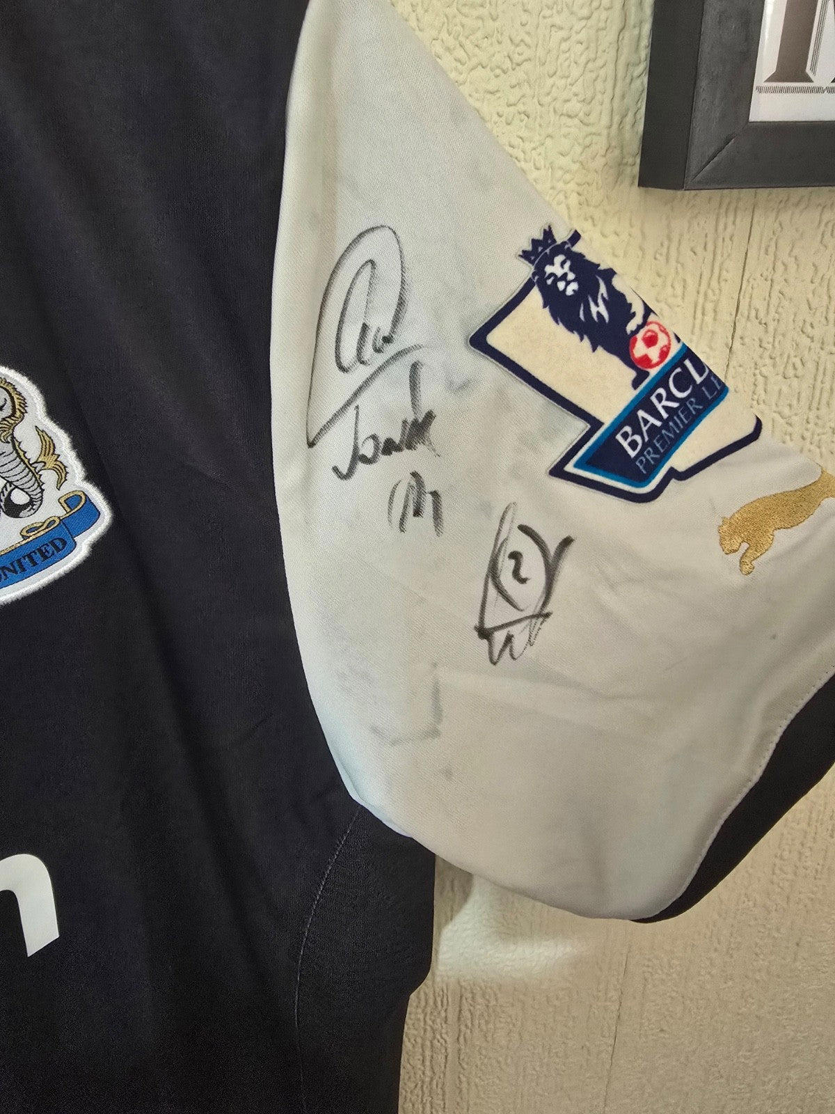 Newcastle United 2011/12 #25 LUALUA matchworn & Squad signed home shirt