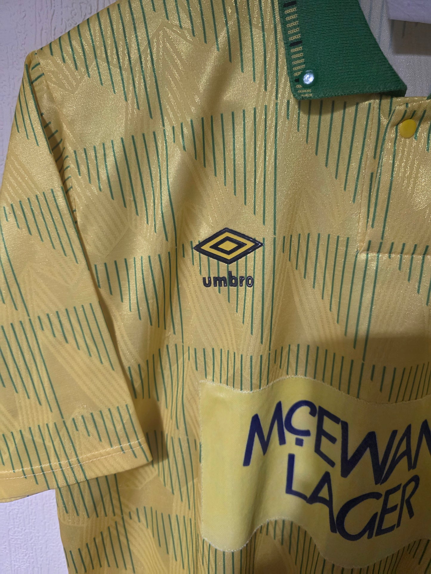 Newcastle United 1990/93 Umbro Away Shirt